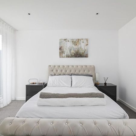 Luxury Spacious Flat With Communal Gardens And Parking Лондон Экстерьер фото